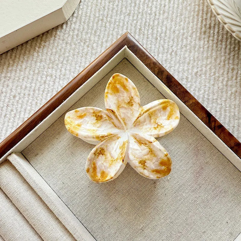 8CM Fashion Flower Shark Hair Clips, Printed Plumeria Plastic Hair Claw Clips for Women