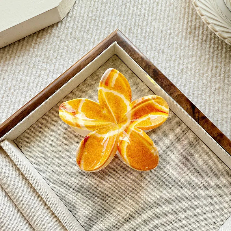 8CM Fashion Flower Shark Hair Clips, Printed Plumeria Plastic Hair Claw Clips for Women