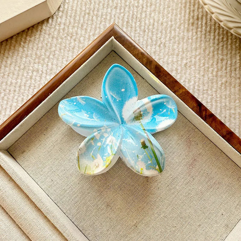 8CM Fashion Flower Shark Hair Clips, Printed Plumeria Plastic Hair Claw Clips for Women