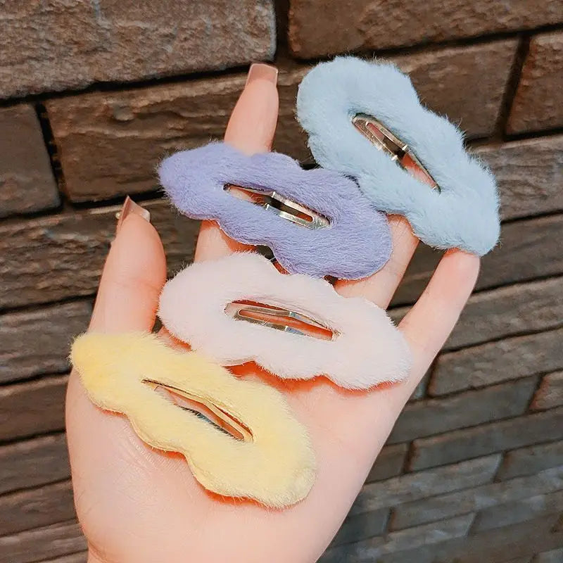 Cute Plush Hair Clips for Girls Adorable Cloud Shaped Hairpins for Kids Daily Hairstyling Accessories