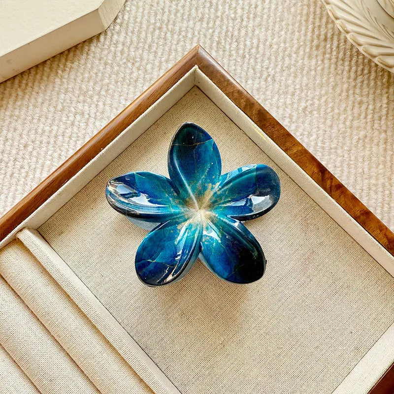 8CM Fashion Flower Shark Hair Clips, Printed Plumeria Plastic Hair Claw Clips for Women